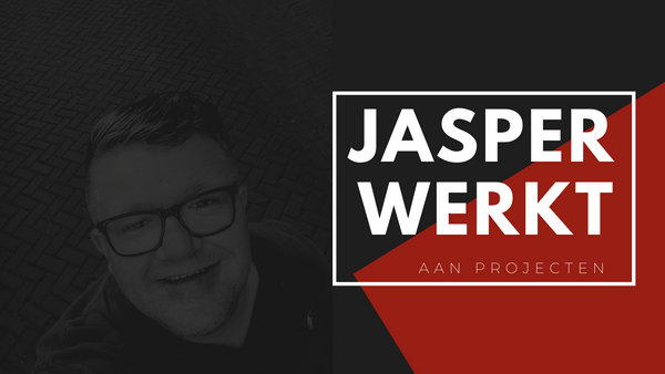 Jasper werkt aan projecten